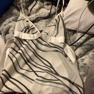 Brand is twentyone, woman’s small blouse white and gray